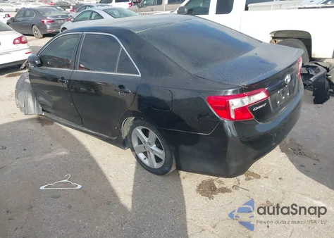 2014 Toyota Camry Se z USA, uszkodzony, nr VIN 4T1BF1FK0EU863494